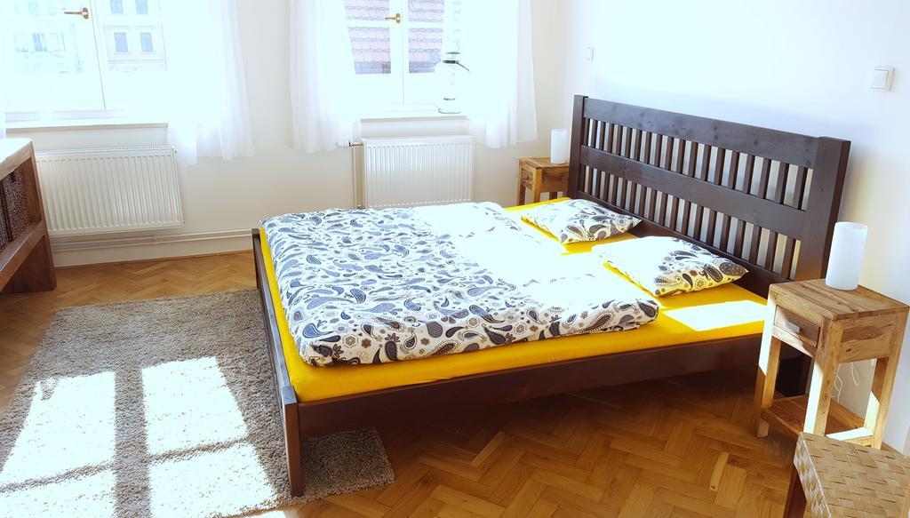 Apartmany U Namesti Броумов Екстер'єр фото