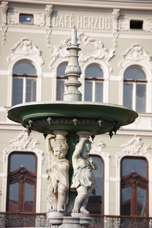 Apartmany U Namesti Броумов Екстер'єр фото