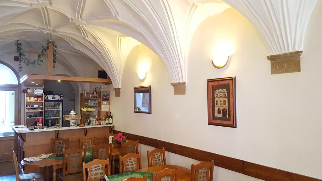 Apartmany U Namesti Броумов Екстер'єр фото