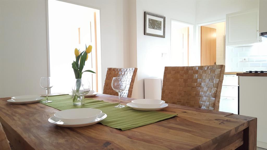 Apartmany U Namesti Броумов Екстер'єр фото