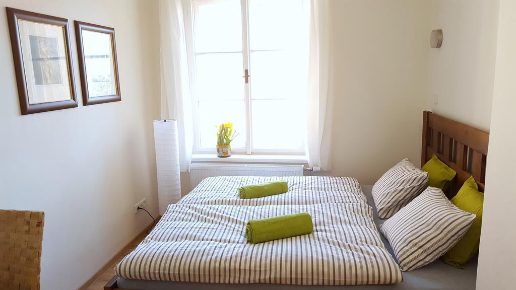 Apartmany U Namesti Броумов Екстер'єр фото