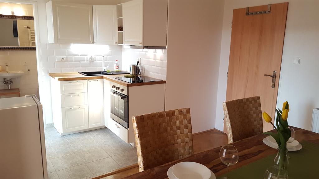 Apartmany U Namesti Броумов Екстер'єр фото